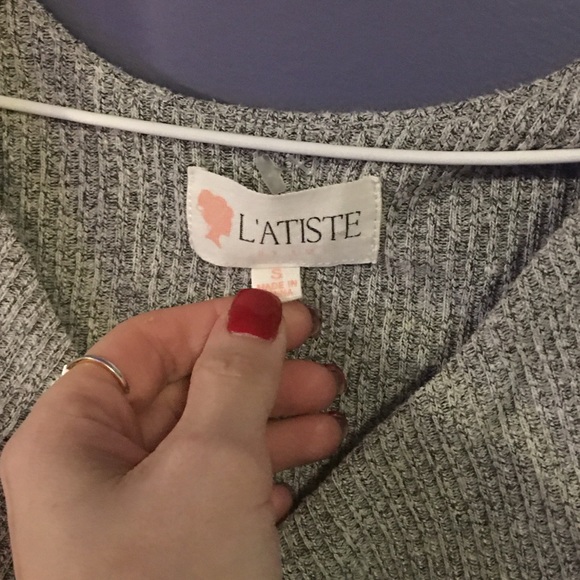 L'ATISTE Gray Ribbed Crop Top - Picture 3 of 3